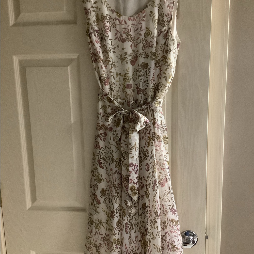 Women’s dress